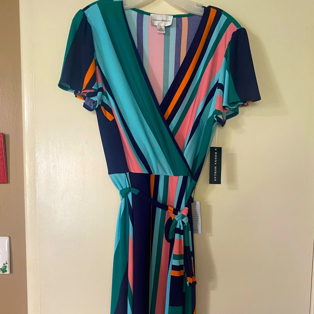 New Donna Morgan Wrap Dress